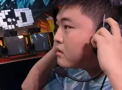 塔图姆焦点对战，TheShy与80激战瑞士队分钟，锐不可当胜负难料！