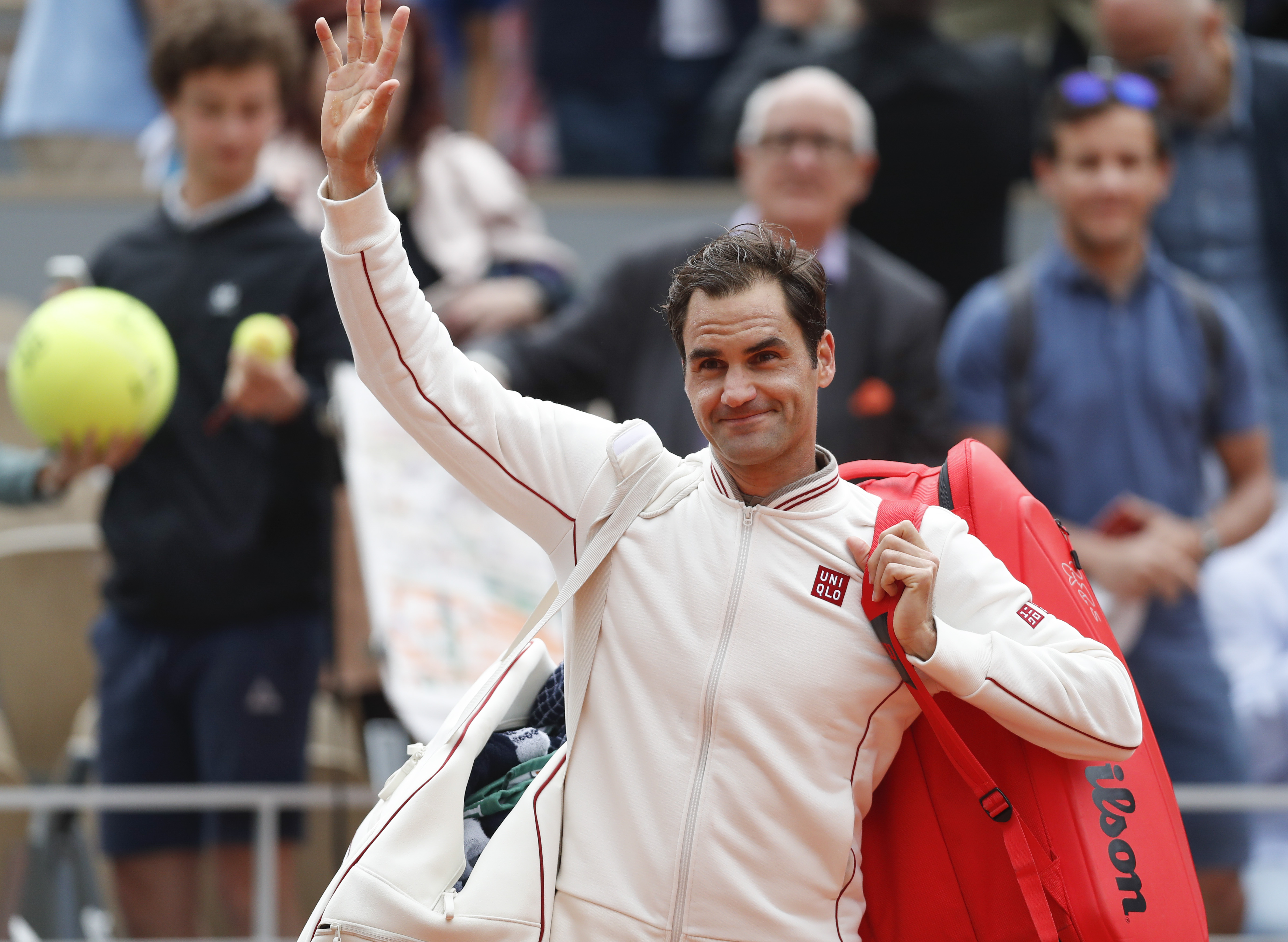 费德勒在DWG比赛中战术调整，出色防守引发热议！的简单介绍