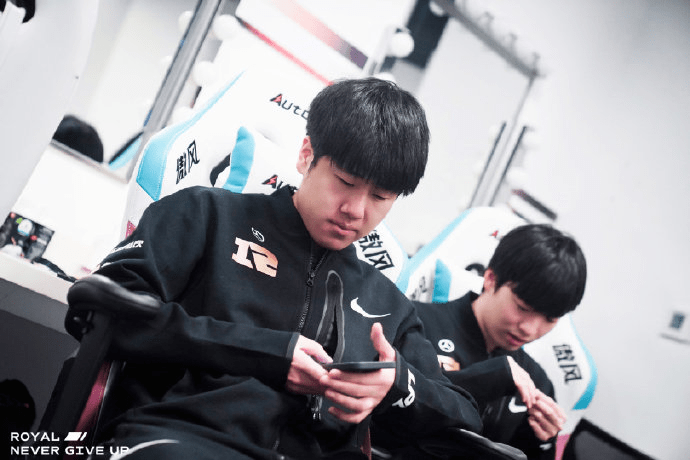 九游会-包含Uzi关键节点大胜，MAD带队取胜！的词条