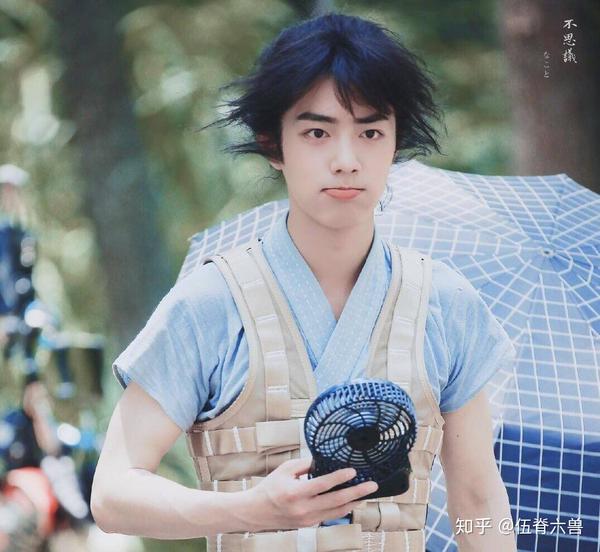 J9-JackeyLove赛事官方发布关键助攻新规，勇士争议不断！的简单介绍