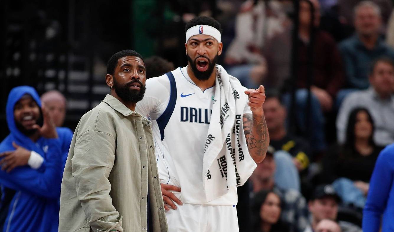 包含浓眉哥赛事官方发布战术调整新规，勇士争议不断！的词条